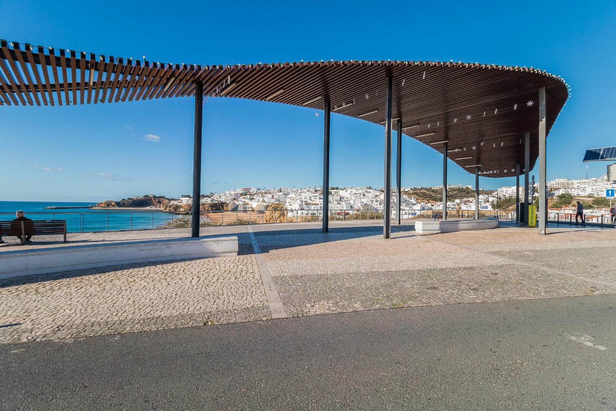 Open Space Armação de Pêra Extérieur photo