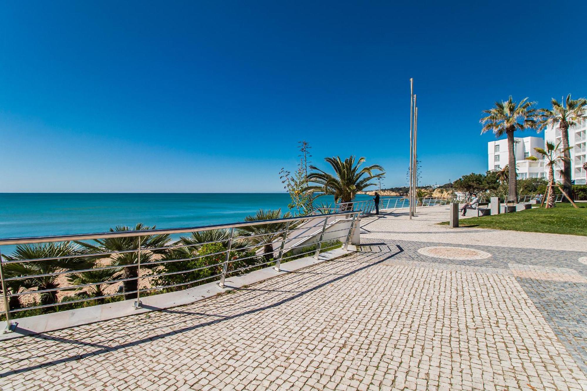 Open Space Armação de Pêra Extérieur photo